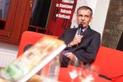 	A. Ćmiech mówi o swojej książce 	