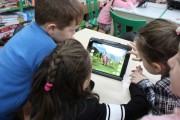 zabawy z aplikacją Dinosaur 3D