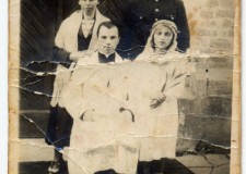 Powiększ zdjęcie Stanisław i Tekla Kobisowie z córką Zofią podczas pierwszej komunii świętej; Biecz 1939 rok