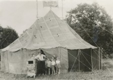 Powiększ zdjęcie Namiot cyrku „Clown”; 1971 rok