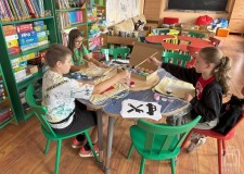 Przejdź do - Dzieci%20ozdabiają%20eco%20plecaki