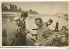 Powiększ zdjęcie Start do spływu Wisłą  Kraków–Toruń — ok. 1959 rok