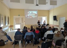 Przejdź do - Uczniowie%20oglądają%20krótki%20film,%20dotyczący%20tajników%20pracy%20introligatora