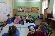 8589 – przedszkolaki odkrywają tabletowe aplikacje