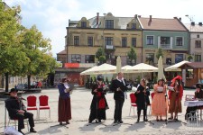 Grupa teatralna GCK podczas czytania