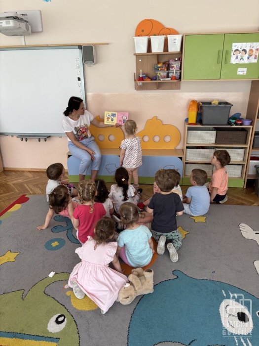 Biblioteka Gorlice, Pierwsze kroki… w świecie książek Żłobkowicze słuchają historii o Nunusiu