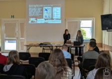 Przejdź do - Bibliotekarki%20prowadzą%20lekcję%20biblioteczną