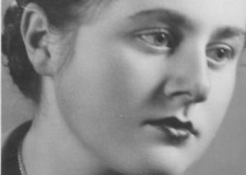 Powiększ zdjęcie Osiemnastoletnia Dorota Żmijowska (z d. Michalik)